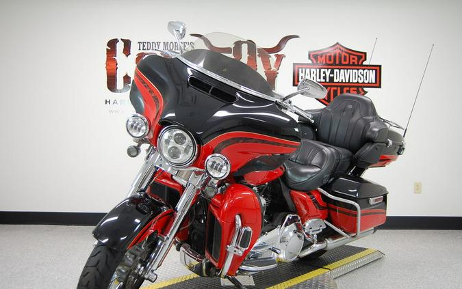 2016 Harley-Davidson® FLHTKSE - CVO™ Limited