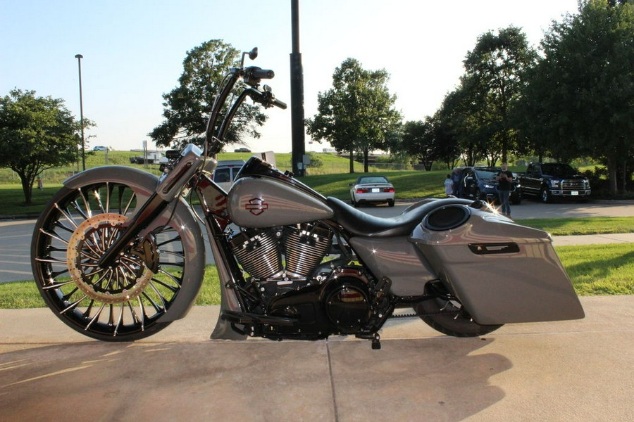 2013 Harley-Davidson® FLHR - Road King®