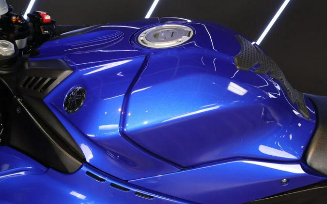 2024 YAMAHA R1