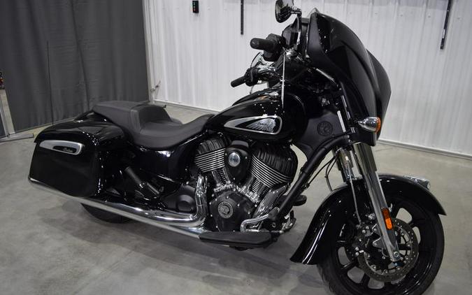 2023 Indian Motorcycle® Chieftain® Black Metallic