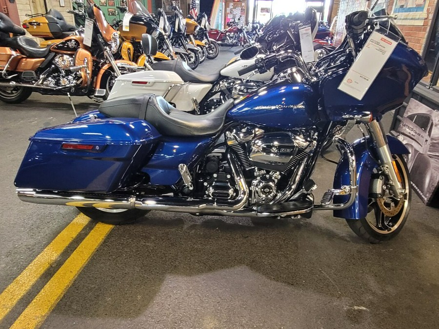 2017 Harley-Davidson Road Glide Special Superior Blue