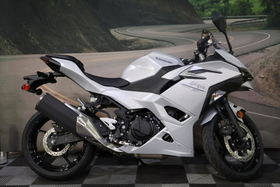 2025 Kawasaki Ninja® 500 ABS
