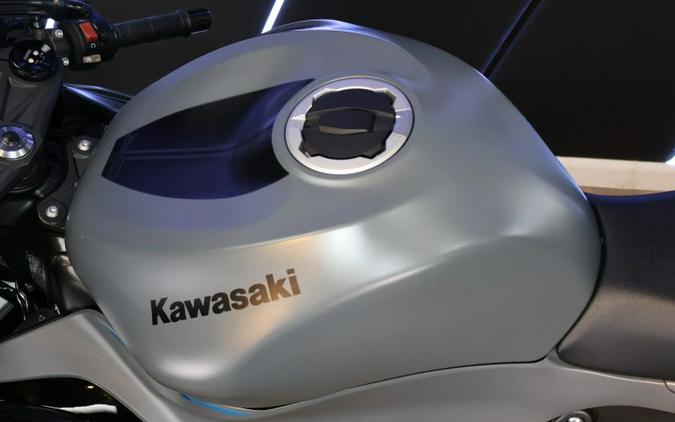 2025 KAWASAKI NINJA ZX636R