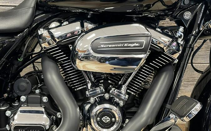 2017 Harley-Davidson Street Glide Special Vivid Black