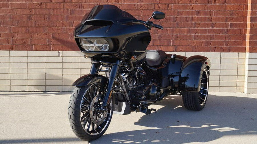 2024 Harley-Davidson® FLTRT - Road Glide® 3