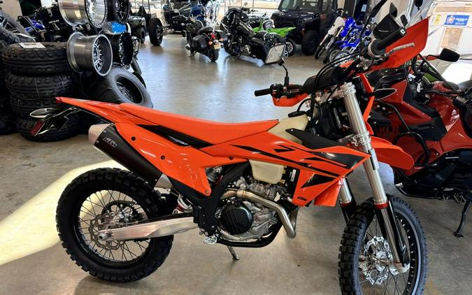 2025 KTM 500 EXC-F Six Days First Look [Fast Facts; 15 Photos]