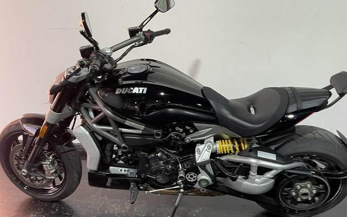 2020 Ducati X Diavel S Glossy Black W/ Stripe