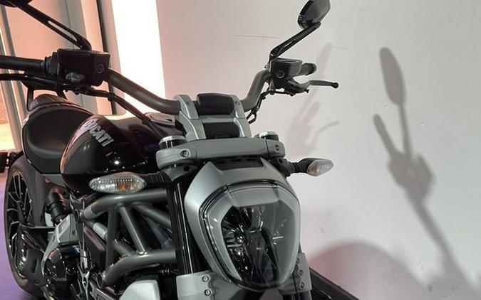 2020 Ducati X Diavel S Glossy Black W/ Stripe
