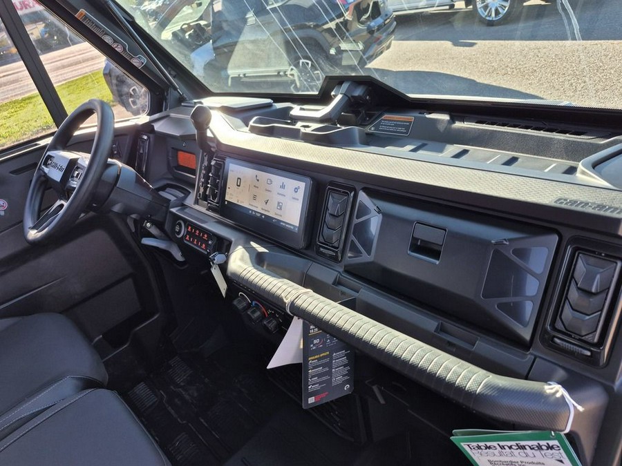 2026 Can-Am® Defender MAX Limited HD11