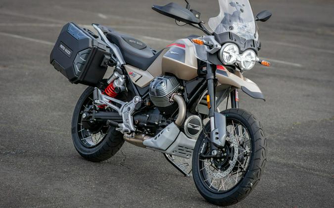 2025 Moto Guzzi V85 TT Travel