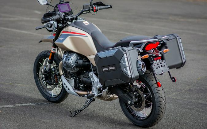 2025 Moto Guzzi V85 TT Travel