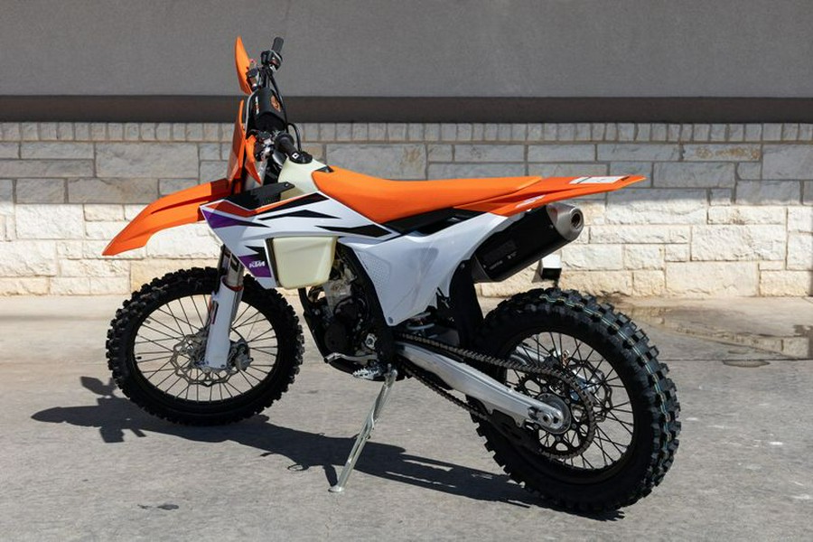 New 2024 KTM 250 XCF ORANGE