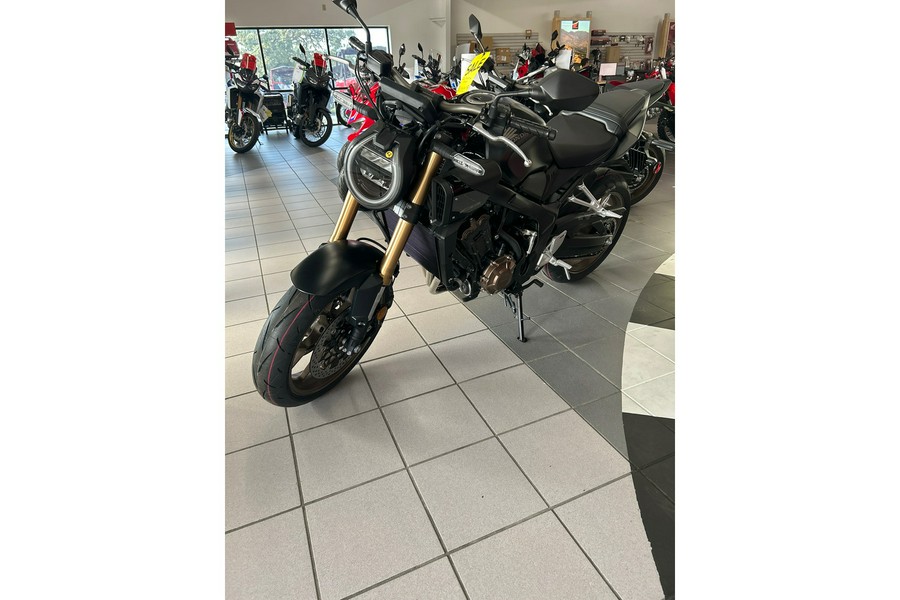 2026 CB650R E-CLUTCH - Honda