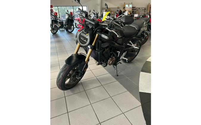 2026 CB650R E-CLUTCH - Honda