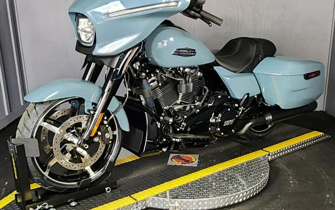 2024 Harley-Davidson Street Glide® FLHX SHARKSKIN