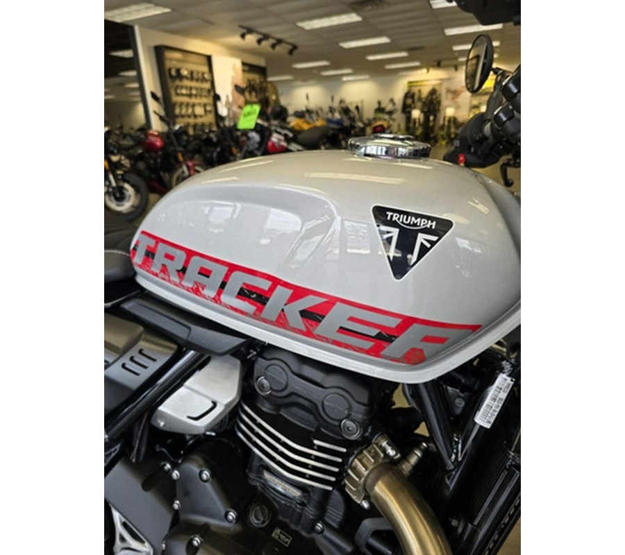 2027 Triumph Tracker 400 Black