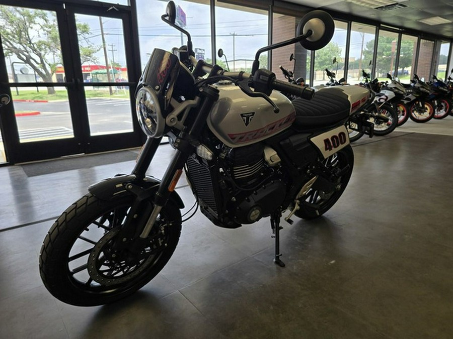 2027 Triumph Tracker 400 Black