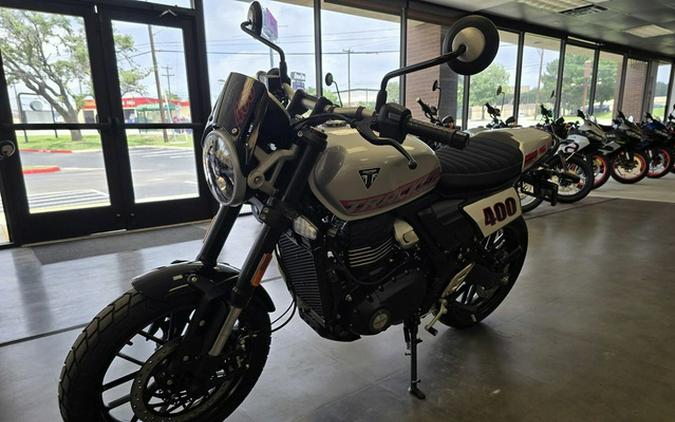 2027 Triumph Tracker 400 Black