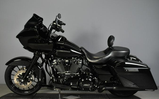 2019 Harley-Davidson Road Glide Special Vivid Black
