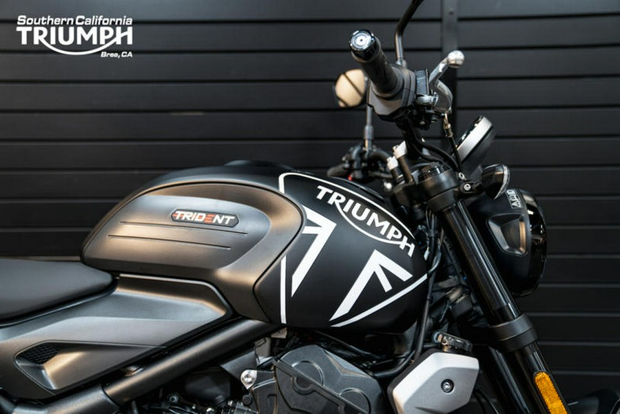 2024 Triumph Trident 660 Matte Jet Black/Matte Silver Ice