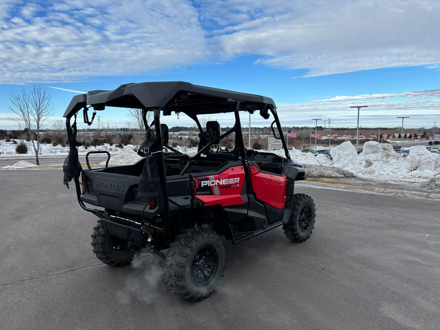 2025 Honda Pioneer 1000-5 Deluxe