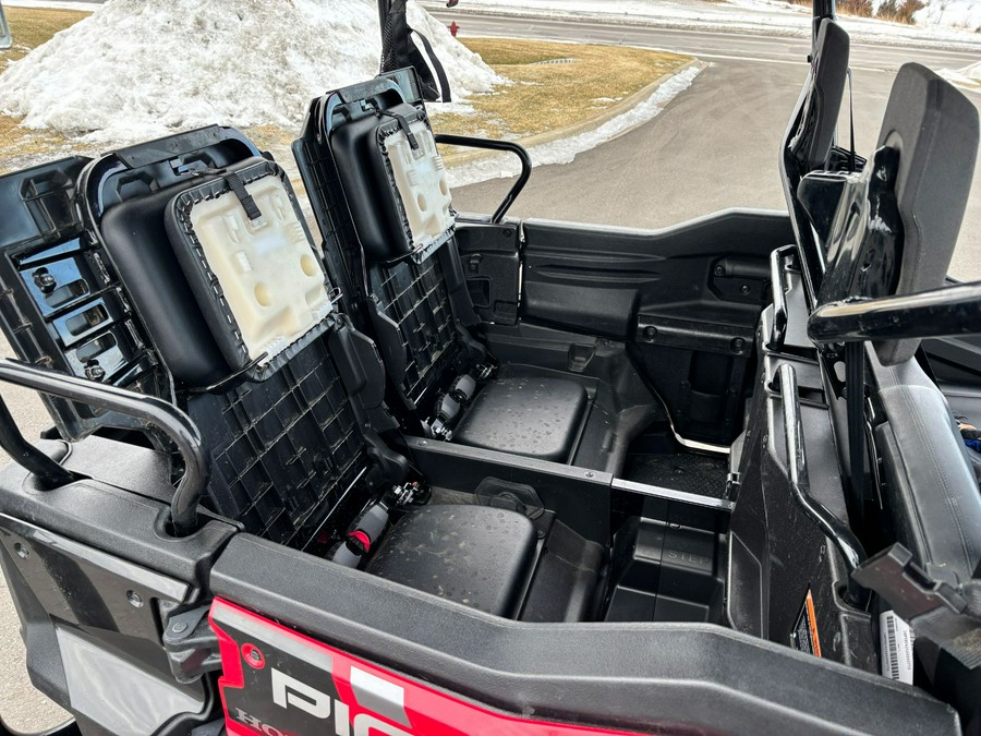 2025 Honda Pioneer 1000-5 Deluxe