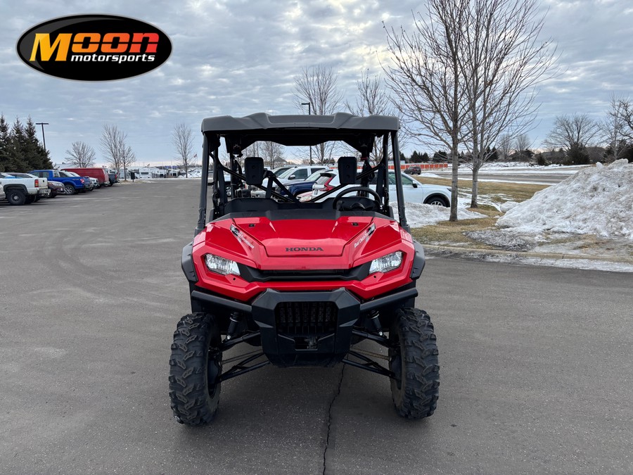 2025 Honda Pioneer 1000-5 Deluxe