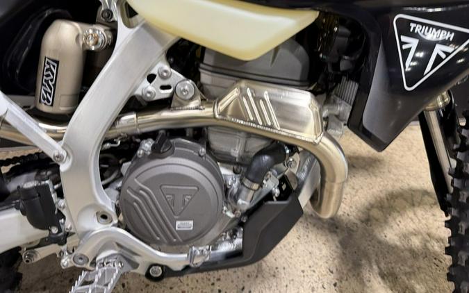 2026 Triumph TF 250-E Jet Black/Pure White