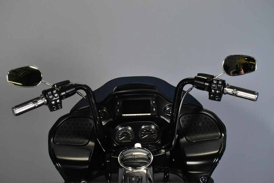 2018 Harley-Davidson Road Glide Ultra Vivid Black