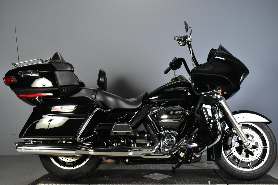 2018 Harley-Davidson Road Glide Ultra Vivid Black