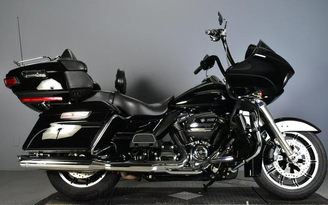 2018 Harley-Davidson Road Glide Ultra Vivid Black