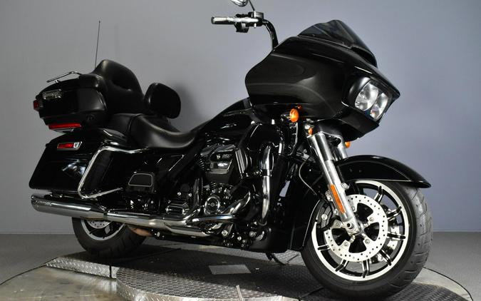 2018 Harley-Davidson Road Glide Ultra Vivid Black