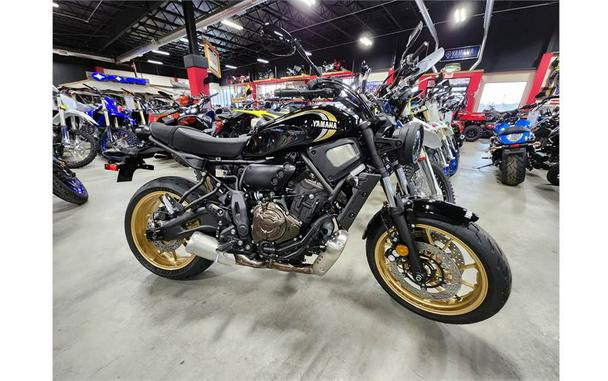 2022 Yamaha XSR700 Review [A Dozen Retro Fast Facts]