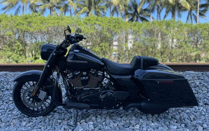 2018 Harley-Davidson® FLHRXS - Road King® Special