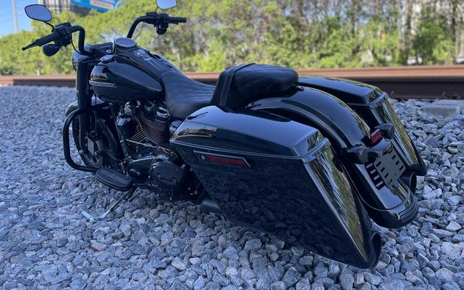 2018 Harley-Davidson® FLHRXS - Road King® Special