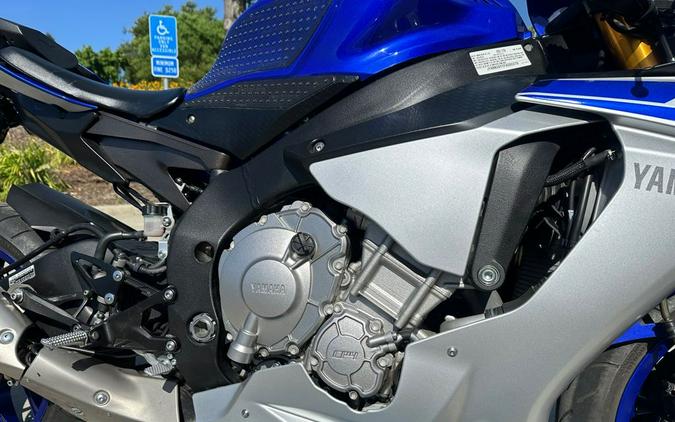 2015 Yamaha YZF-R1 CA