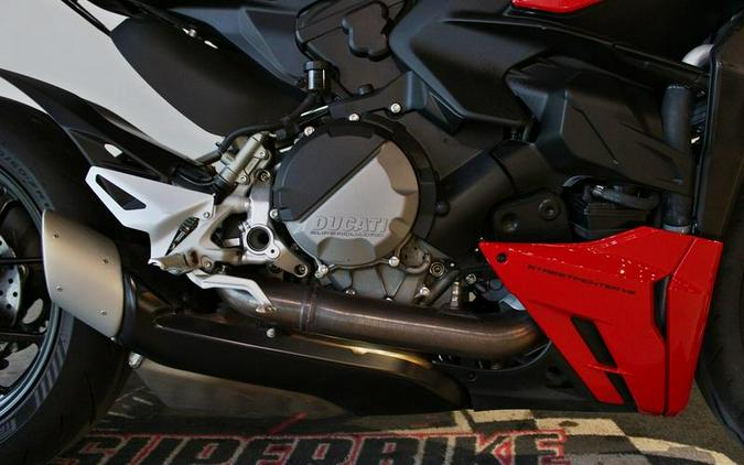 2022 Ducati Streetfighter V2 Ducati Red