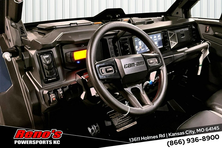 2026 Can-Am Defender XT CAB HD11 w/10.25 INFOTAINMENT