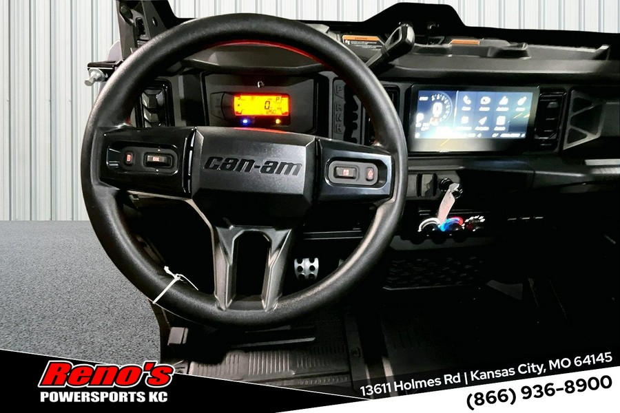 2026 Can-Am Defender XT CAB HD11 w/10.25 INFOTAINMENT