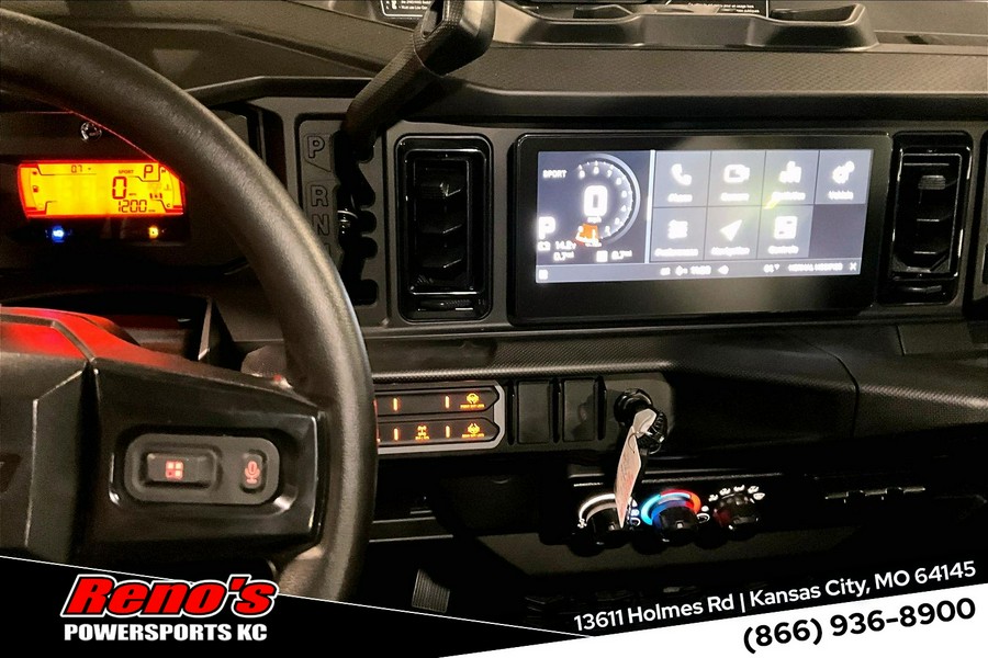 2026 Can-Am Defender XT CAB HD11 w/10.25 INFOTAINMENT