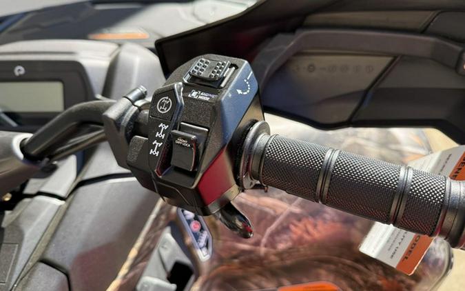 2027 Can-Am Outlander PRO XT HD7 Dark Wildland Camo