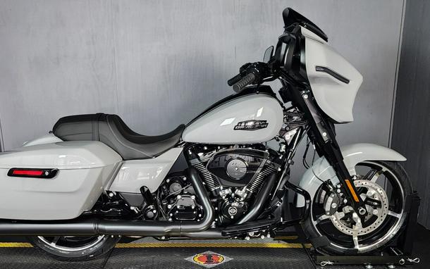 2024 Harley-Davidson Street Glide® FLHX BILLIARD GRAY