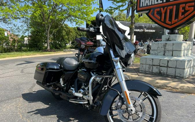 2019 FLHX Street Glide®