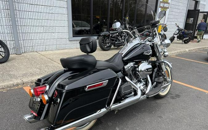 2014 Harley-Davidson® FLHR - Road King®