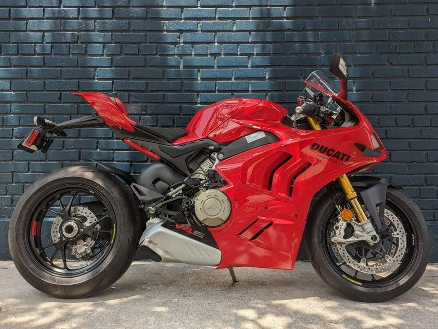 2024 Ducati Panigale V4 S Red