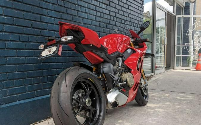 2024 Ducati Panigale V4 S Red