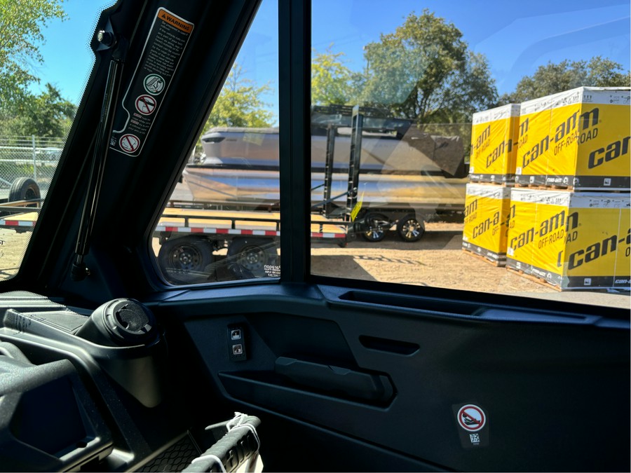 2025 Can-Am Defender MAX Lone Star CAB