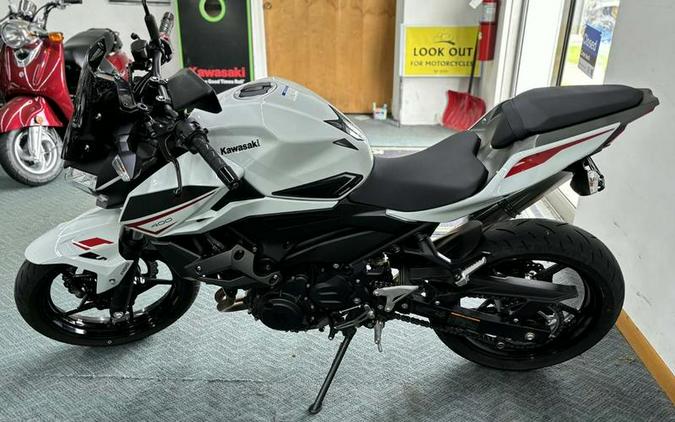 2023 Kawasaki Z400 ABS