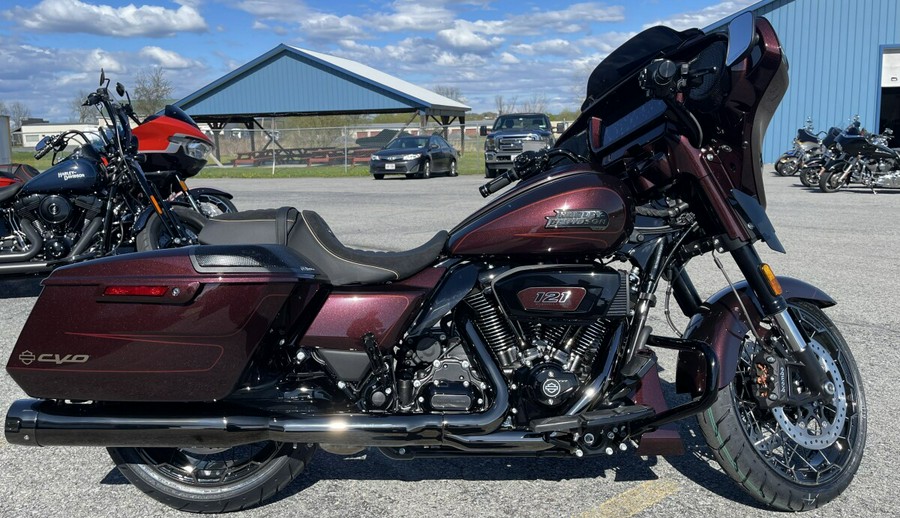 2024 Harley-Davidson CVO™ Street Glide® Copperhead