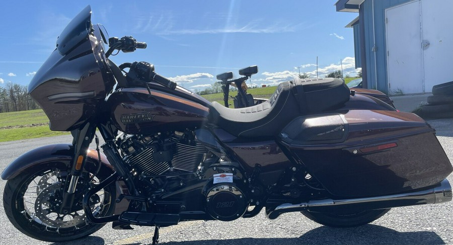 2024 Harley-Davidson CVO™ Street Glide® Copperhead